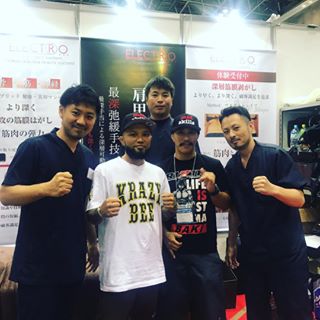 昨日から東京ビックサイトで開催されている「SPORTEC 2017」に格闘家 の山本KID さん、アーセン さんが御来場されてまた！